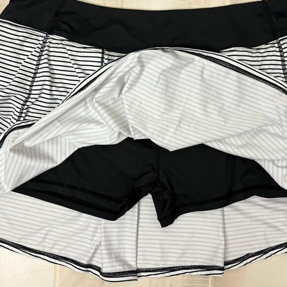 Kyodan Striped Athletic Skort Size L White With Black Stripes Secure Back Pocket - Picture 6 of 7